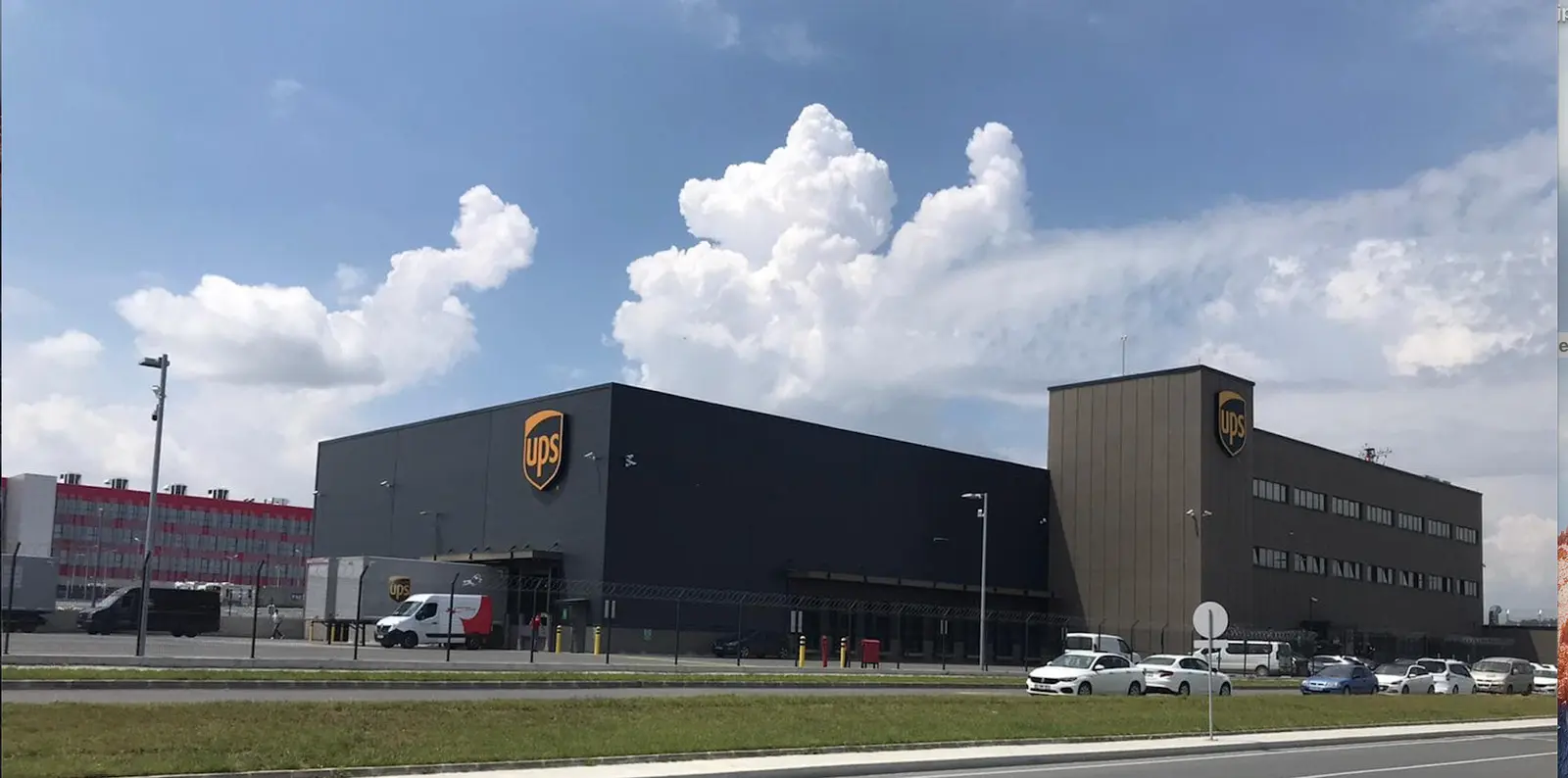 UPS İstanbul Havalimanı Aktarma Merkezi