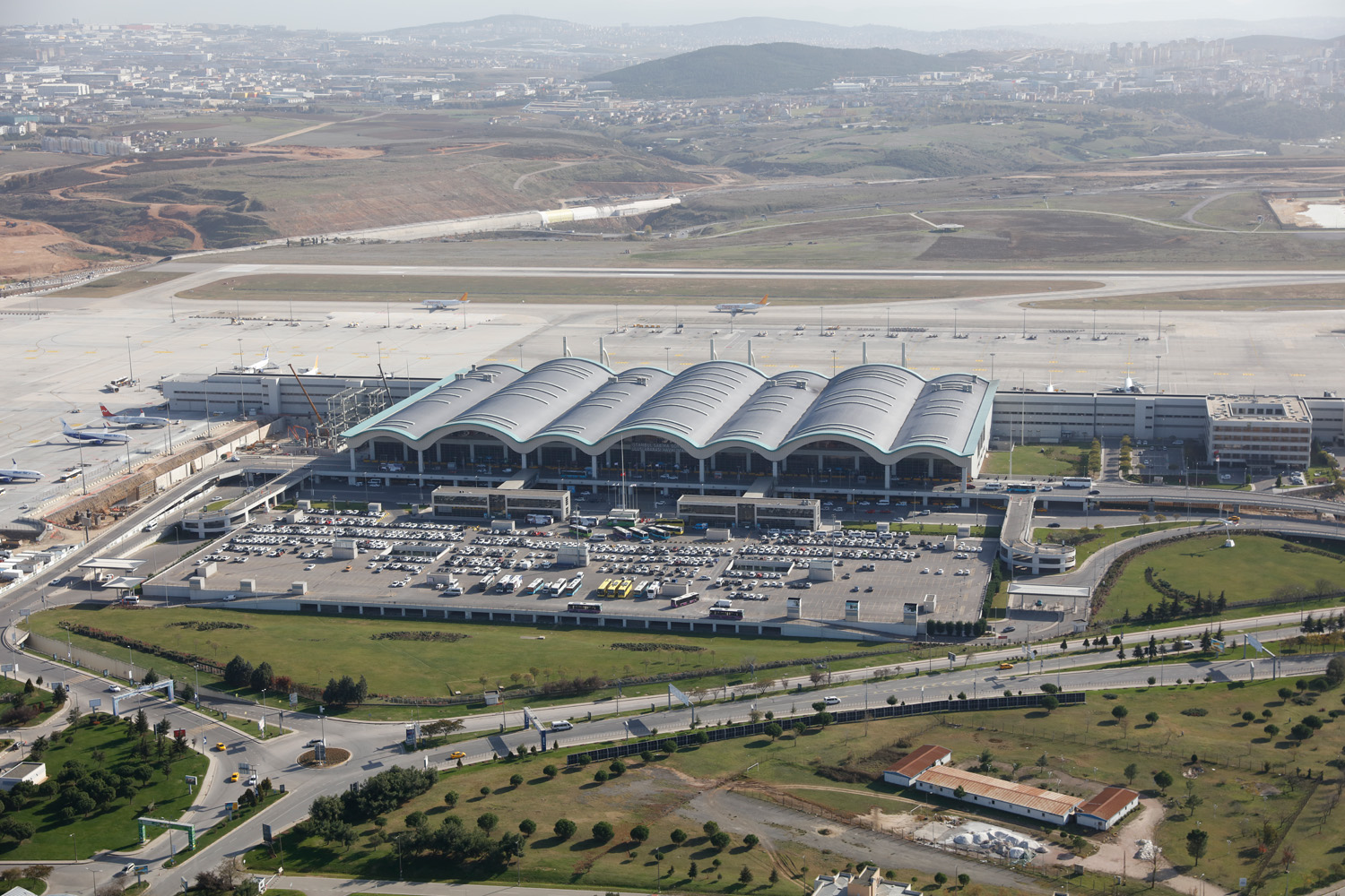 istanbul sabiha gokcen uluslararasi havalimani terminal binasi altensis